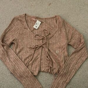 Tie up sweater/top from aeropostale